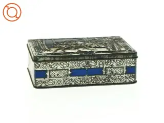 Dekoteret metal æske (str. 17 x 12 x 5 cm)