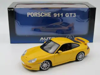 1999 Porsche 911 (996) GT3 fra AUTOart - 1:18