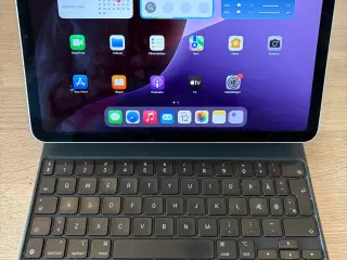 iPad Air 4th Gen 10,9” 256 GB WiFi+5G m. Keyb.