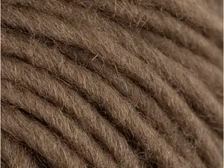 Uldgarn, L: 50 M, lys brun, 50g/ 1 ngl.