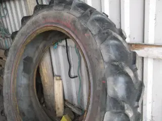 Traktor bagdæk