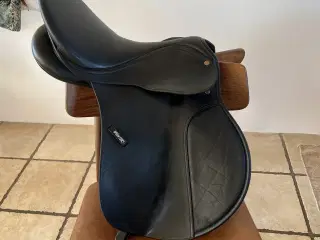 Wintec kombi sadel 17”