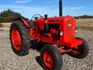 Nuffield 10/60 Traktor