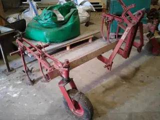 - - - 2-rækket radrenser