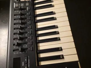 Novation Launchkey 49 MKii Midi USB Keyboard