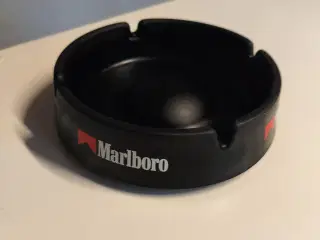 Marlboro askebæger