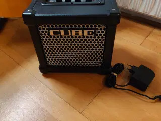 Roland Micro Cube GX