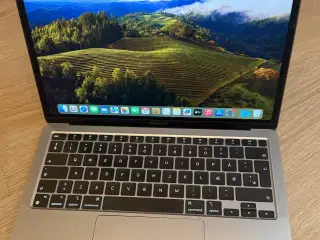 Jeg sælger en MacBook Air M1 (2020) med 8GB RAM og