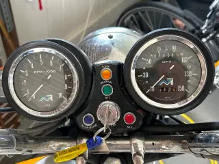Triumph Trident T-160, 1975, veteranmotorcykel