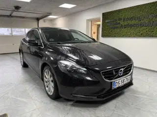Volvo V40 1,6 D2 Momentum Powershift 115HK 5d 6g Aut.