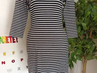 Kjole. COS. Small/36
