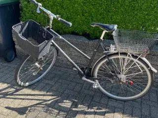 Batavus city bike