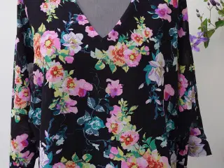 Ny Jacqueline bluse str 34