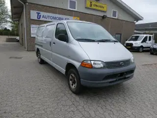 Toyota HiAce 2,5 D-4D 102 Komfort lang 4x4