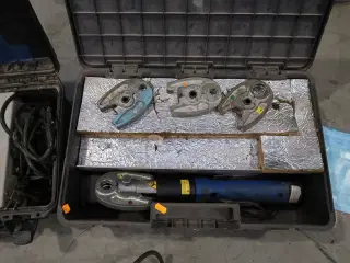 Akku presseværktøj UPONOR Mini 32 med div. Tilbehør