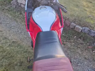Yamaha FJ 1100