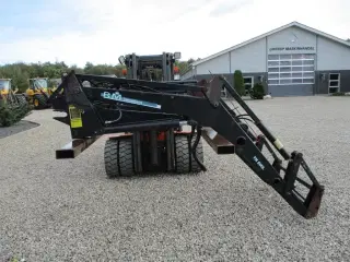 RIKO med beslag og komplet hydraulik sæt samt skovl.