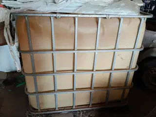 1000 L. Palle tanke 4 stk pris