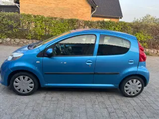 Nysynet minibil Peugout 107 