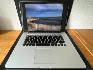 Macbook Pro Retrina 15.4”