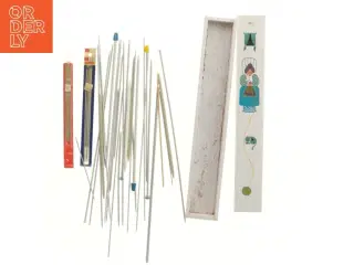 Strikkepinde med opbevaringskasse