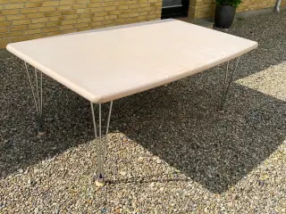 Spisebord