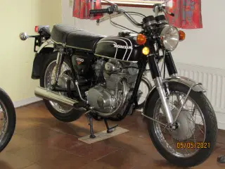 Honda CB350 2 - cyl 1973 model (K4)