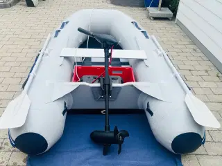 Gummibåd med El motor
