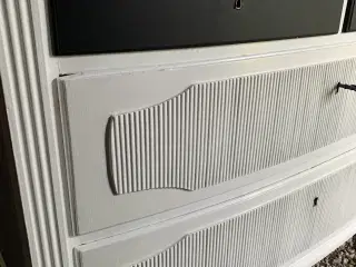 flot gammel  kommode