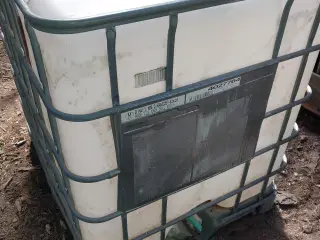 Plast vandtank 1000 ltr.
