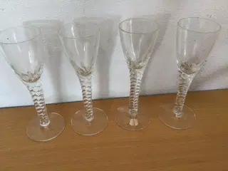 Holmegaard Twist snapsglas
