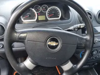 Chevrolet aveo 1,2 LS 5d 