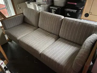 3 pers. sofa i bøg/stof + evt. tilkøb af 2 pers.