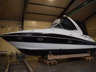 Cruiser Yachts 300 Express - Twin Volvo Penta D3/Udstyr - DIESEL