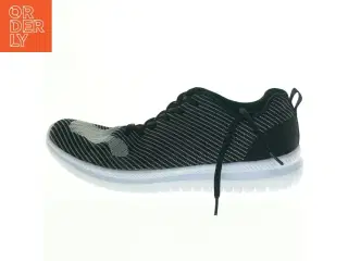 Sorte sneakers fra Viking (str. Udvendig sal 28 cm)