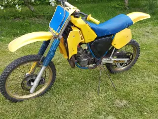 Suzuki rm 125