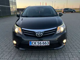 Toyota Avensis 