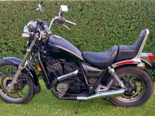 Honda vt 700 shadow 