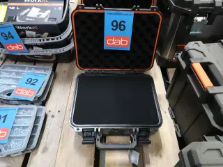 Hardcase kuffert med skum