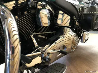 Harley-Davidson FLSTC Heritage Softail Classic