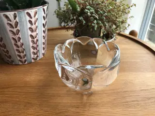 Lotus skål i klart glas  fra Holmegaard