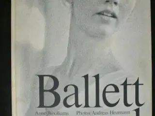 ballettsaal, von anne woolliams. photos von andrea
