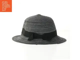 Stråhat med sort bånd fra Maya (str. Ø 21 cm)