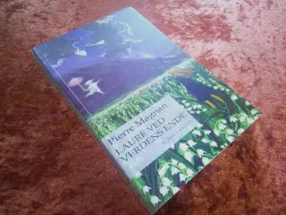 Laure ved verdens ende, Pierre Magnan