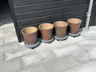  Sælges- 4 Stk-Krukker + 2 Stole  