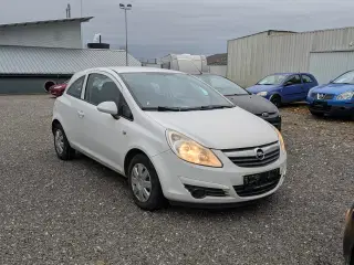 Opel Corsa 1,0 12V Essentia