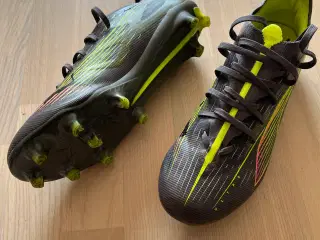 Puma Ultra 5 Match FG/AG fodboldstøvle