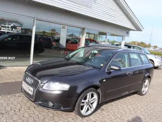 Audi A4 2,0 S-line Avant