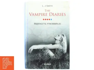 The vampire diaries. #5, Mørkets frembrud af L. J. Smith (Bog)