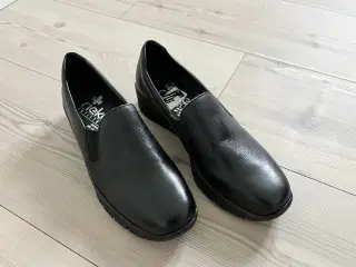 Damesko Rieker, Str 37